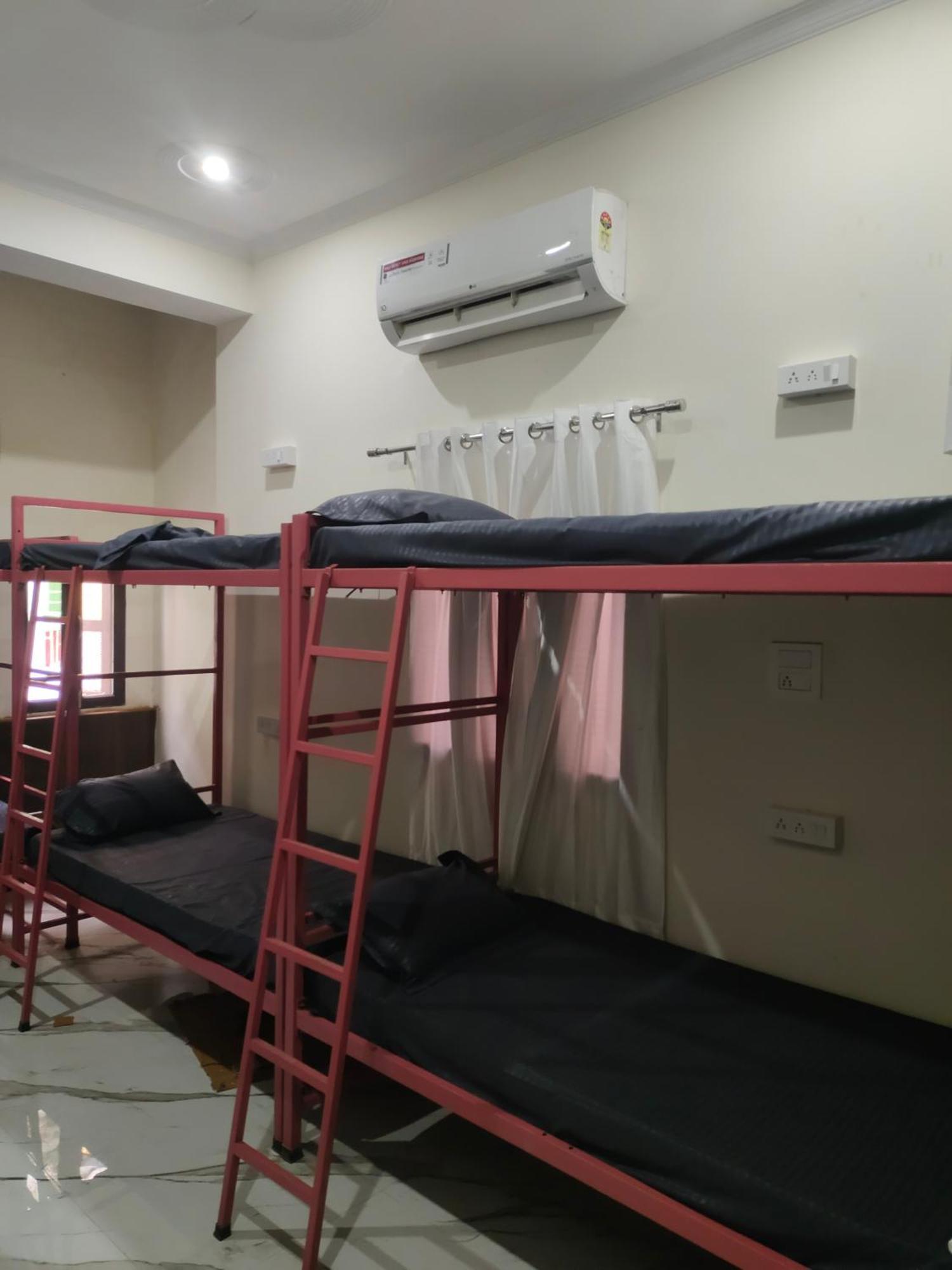 The Pink Nest - Backpackers Abode Hotel Jaipur Bagian luar foto