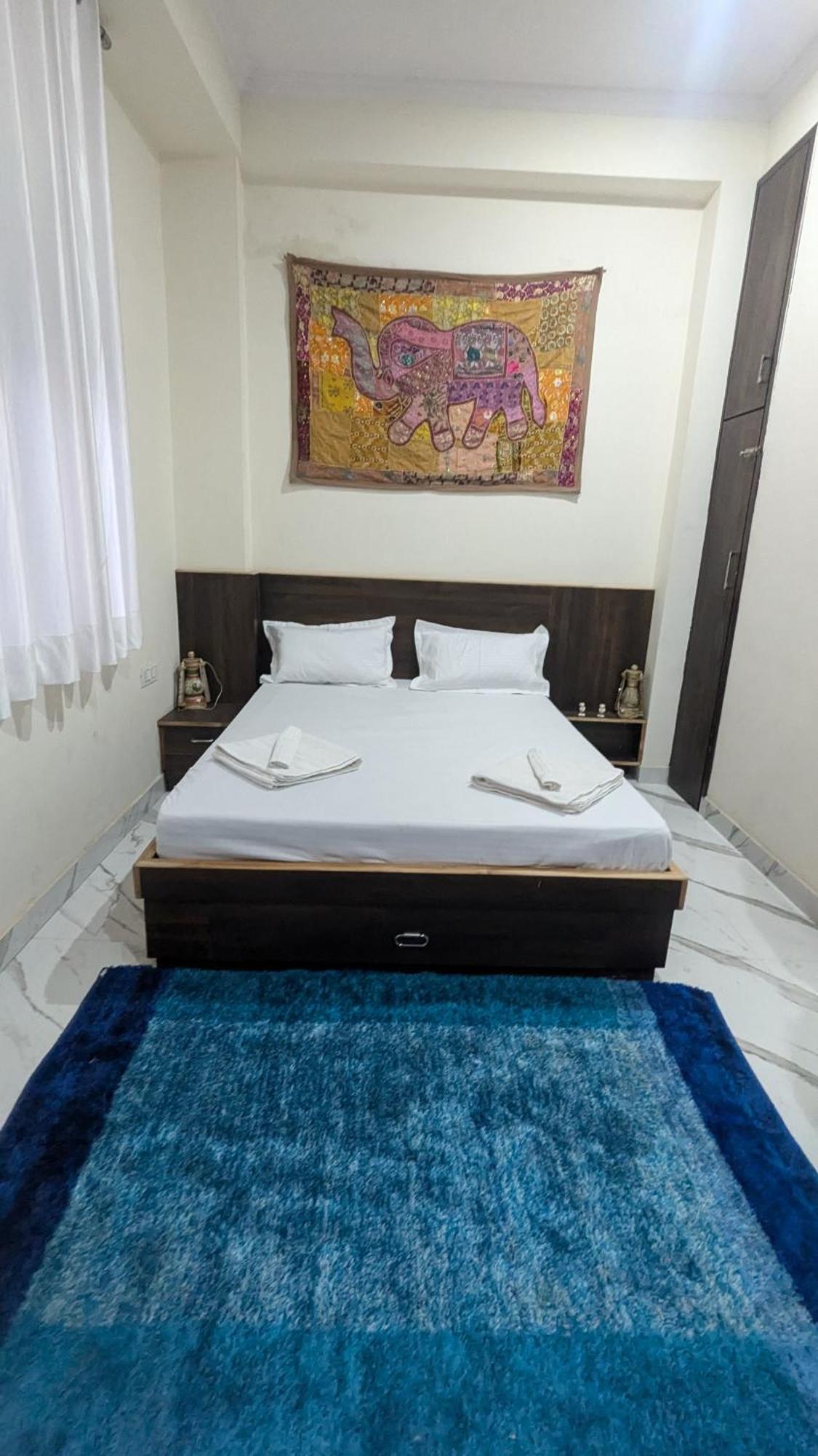 The Pink Nest - Backpackers Abode Hotel Jaipur Bagian luar foto