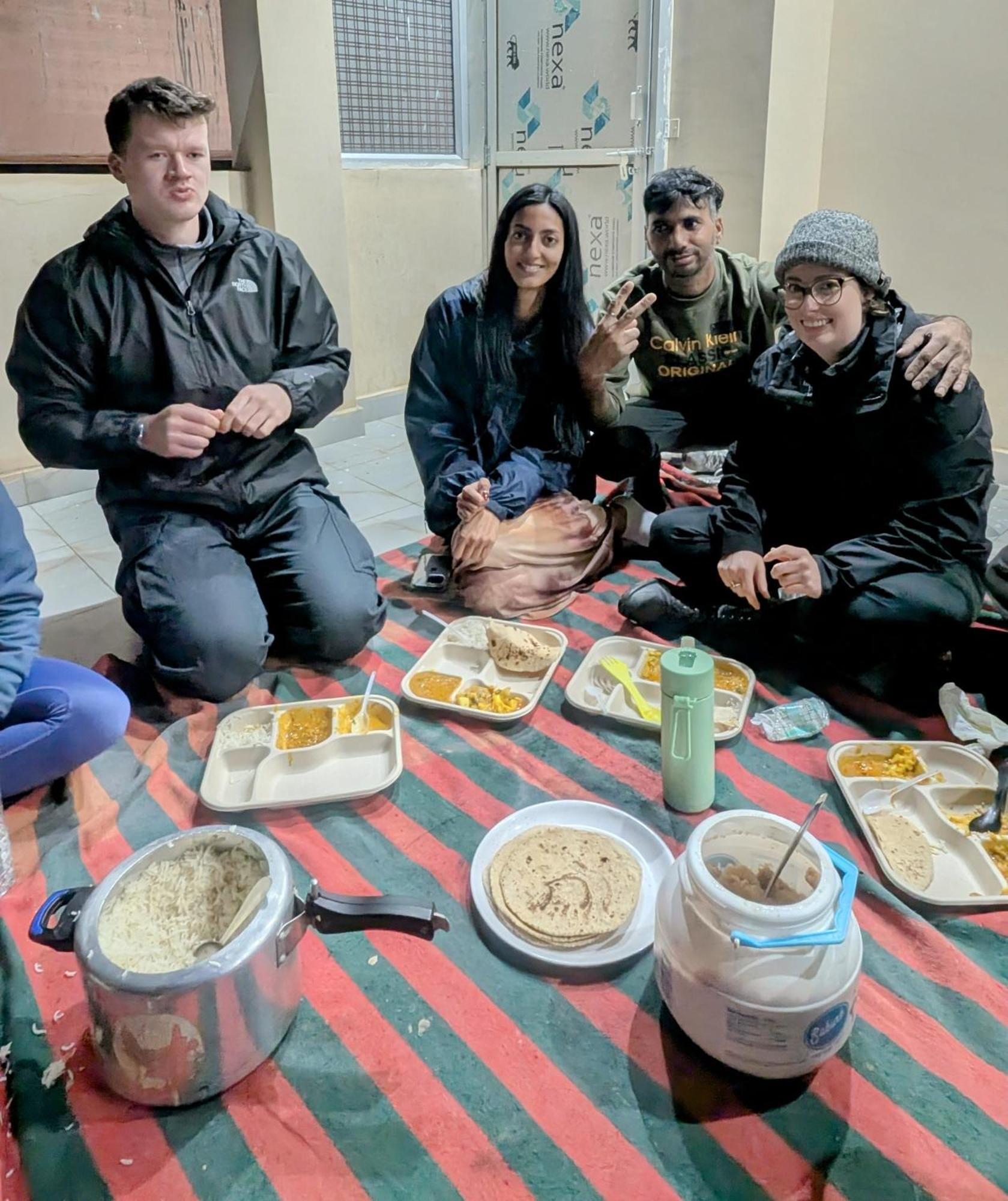 The Pink Nest - Backpackers Abode Hotel Jaipur Bagian luar foto